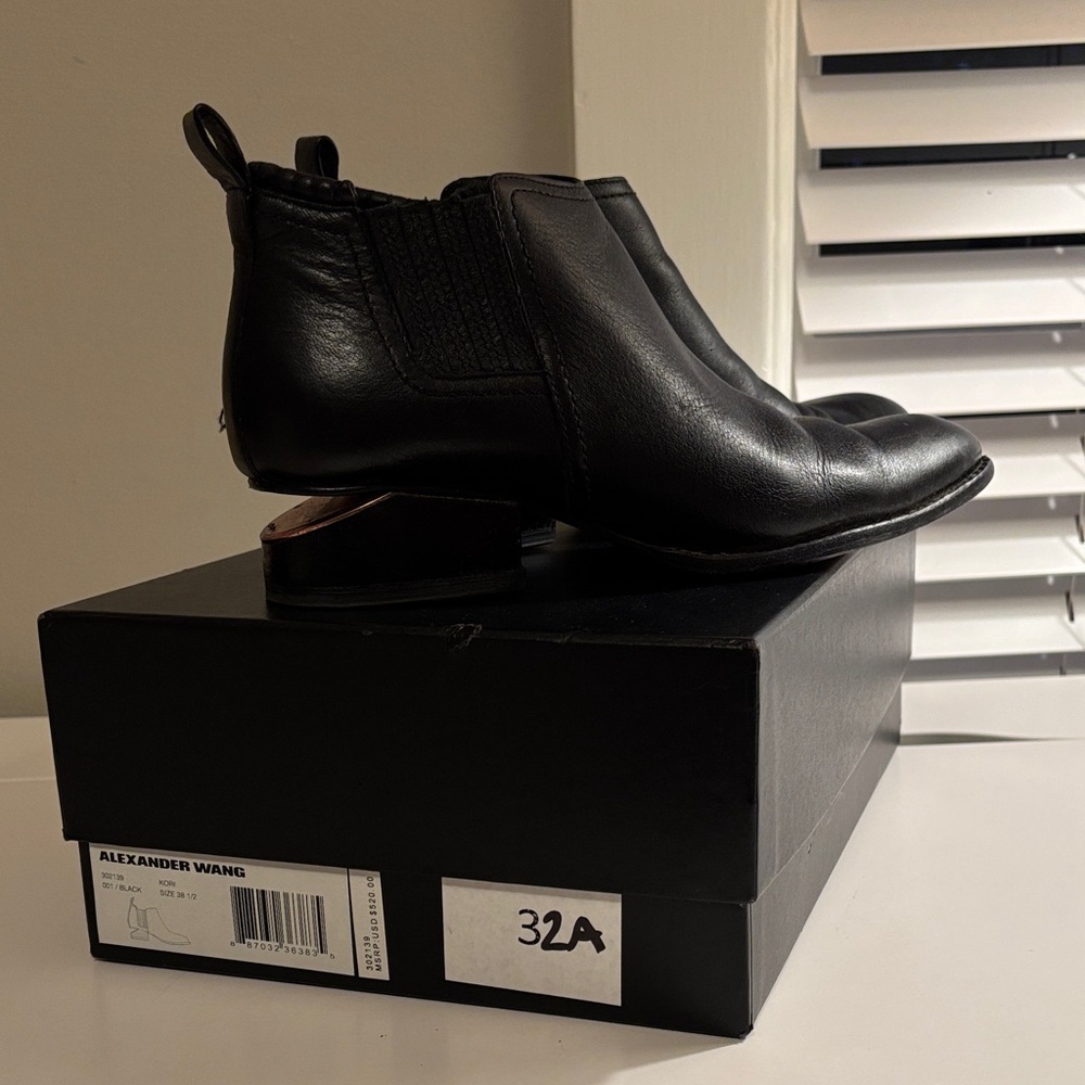 Alexander Wang Black Leather Chelsea Boots